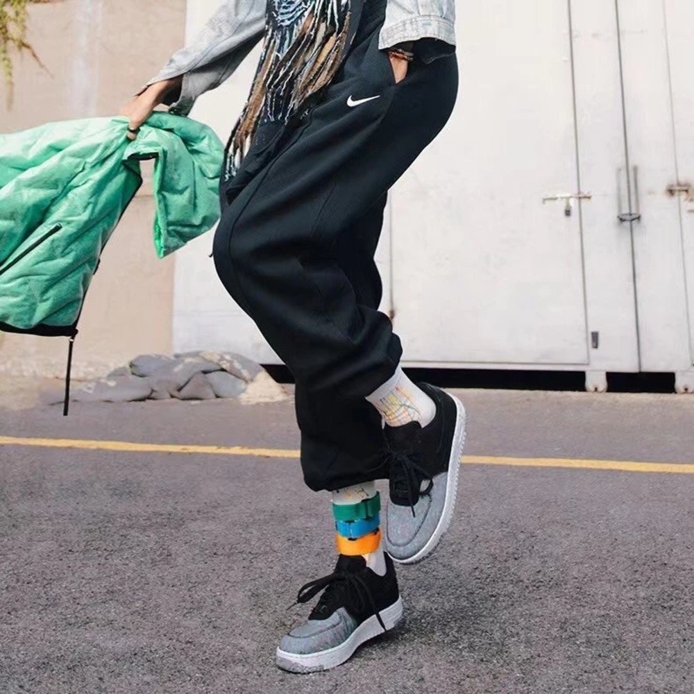 Nike Women Black Jogger Pants